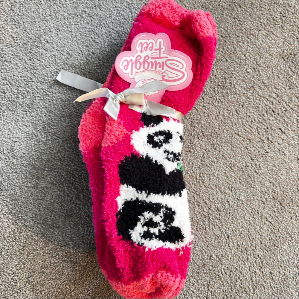 Snuggle Feet 3 pack Pink Panda, black and white check and pink socks